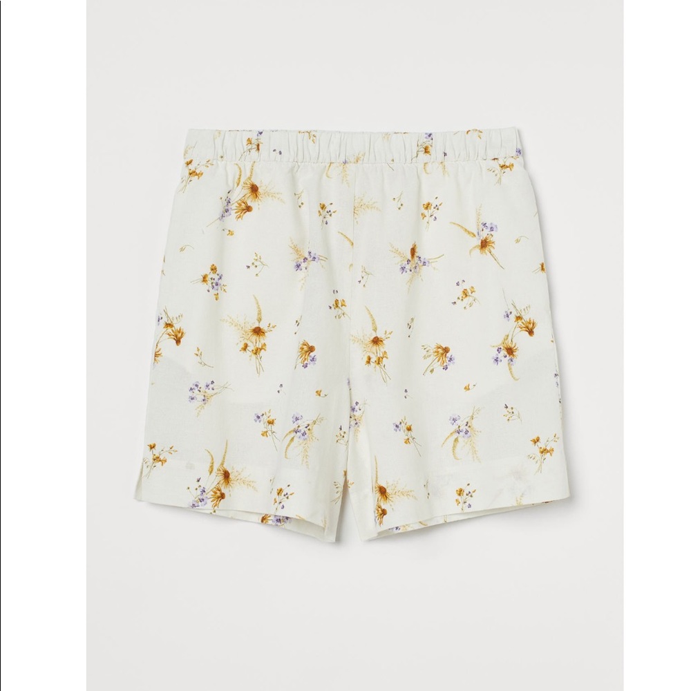 Floral linen shorts